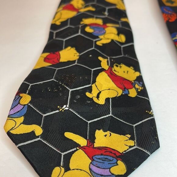 DISNEY Winnie The Pooh Vintage Ties Set of 2 - Picture 5 of 7